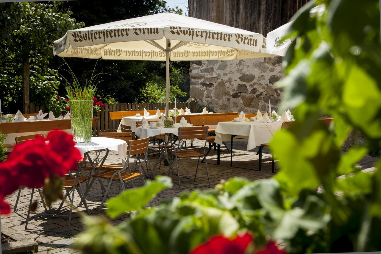 Hotel Wirtshaus Am Schloss Aicha vorm Wald Экстерьер фото